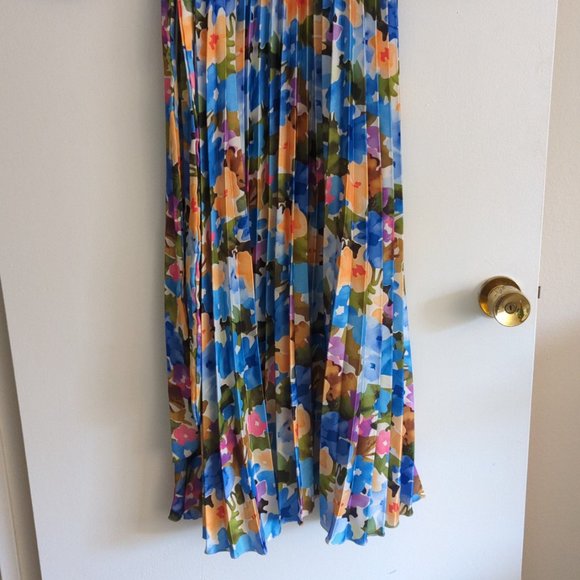 Blue Floral Midi Dress - Picture 2 of 6